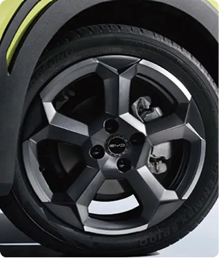 Detalhe da roda do BYD Dolphin Mini